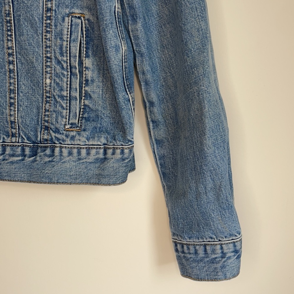 ZARA | Disney x Mickey Mouse denim jacket - Picture 5 of 15